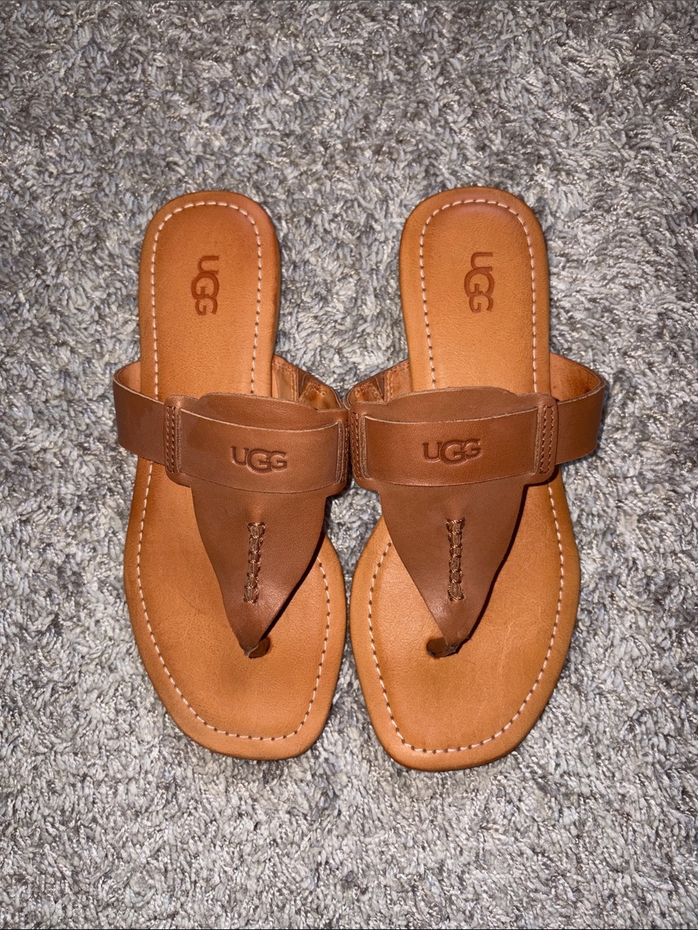 UGG Women's Gaila Tan Leather Thong Sandals